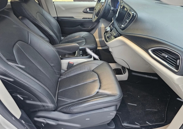 Chrysler Pacifica cena 210330 przebieg: 43351, rok produkcji 2021 z Mirsk małe 529